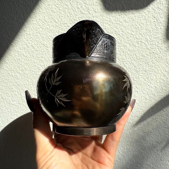 Antique James W Tufts Boston Quadruple Silver Plate Floral Engraved Creamer 1940 - Picture 8 of 15